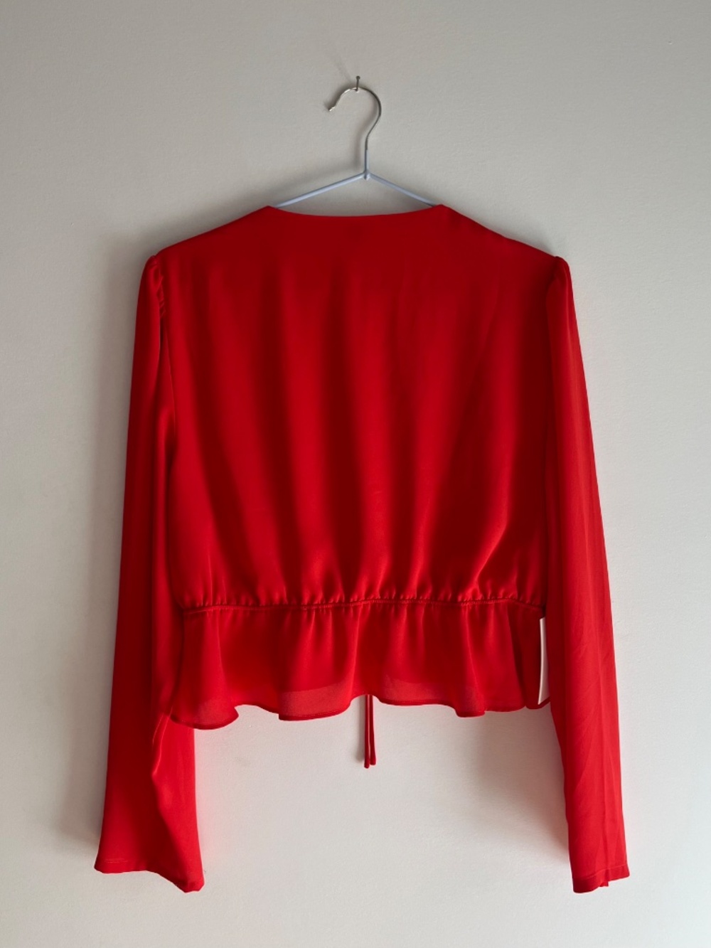 NWT Aritzia plunge top with tie in warm red - Large - Sunday Best - Picture 5 of 9